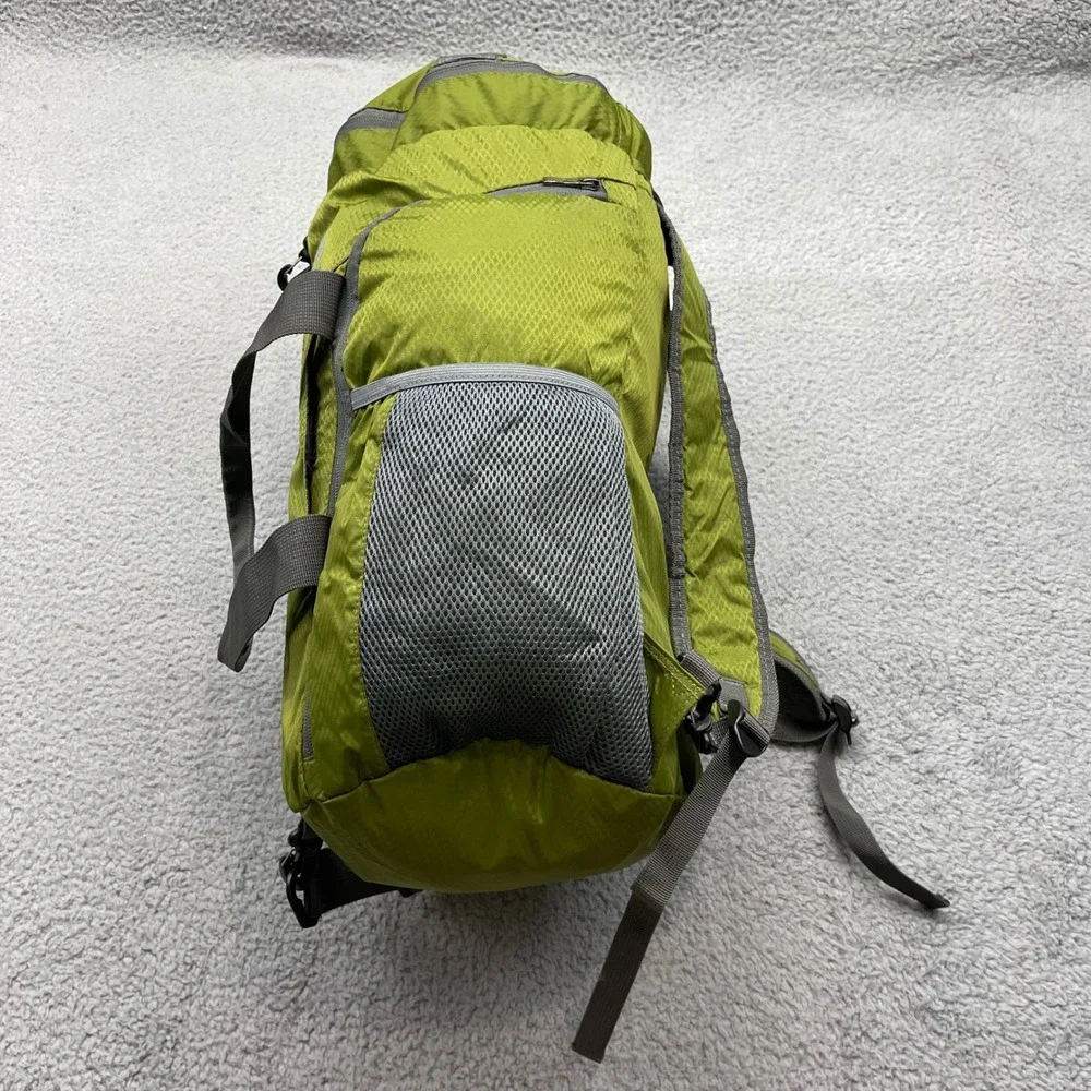 TIBAG Unisex OS Green Packable Travel Duffel‎ Backpack Lightweight Ripstop Bag